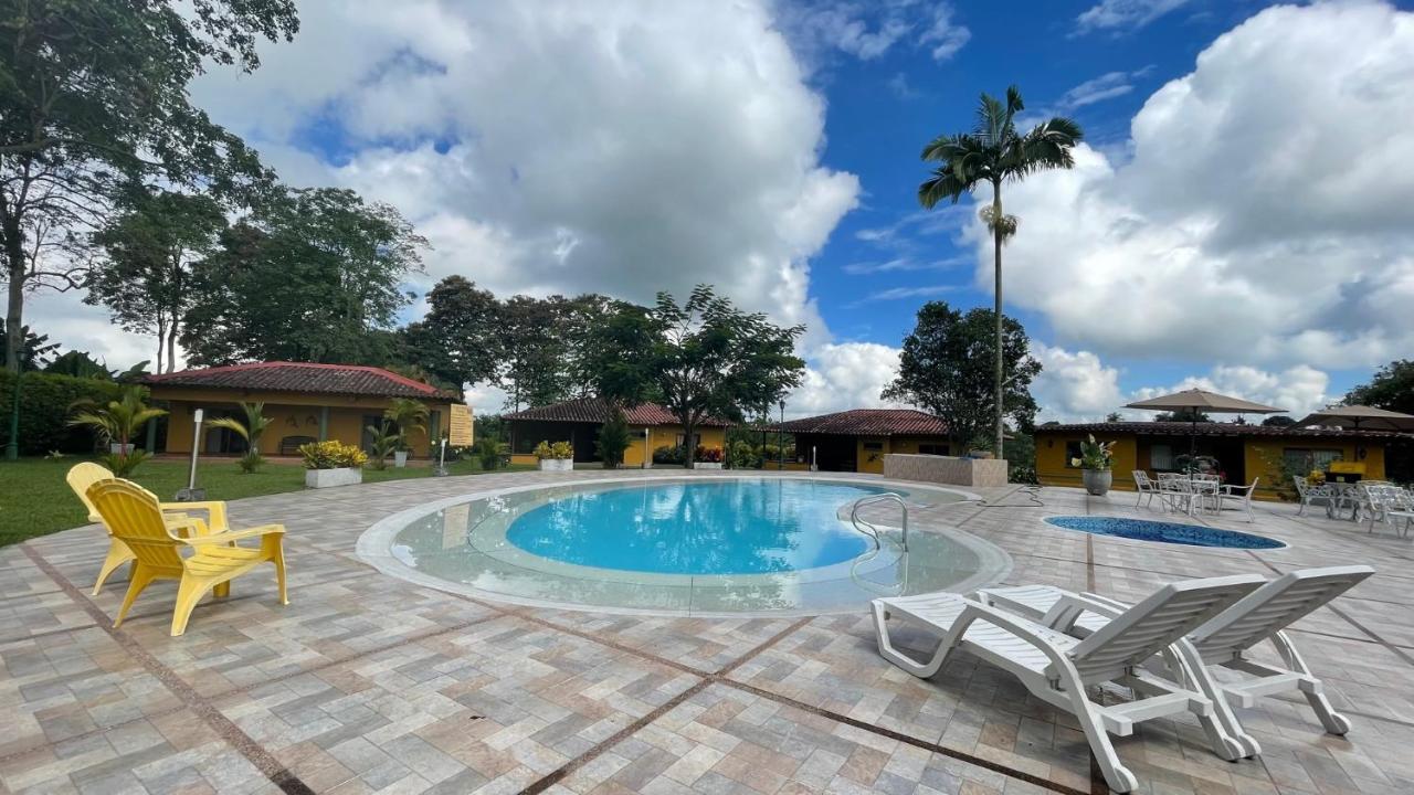 Praga Hotel Campestre 아르메니아 외부 사진